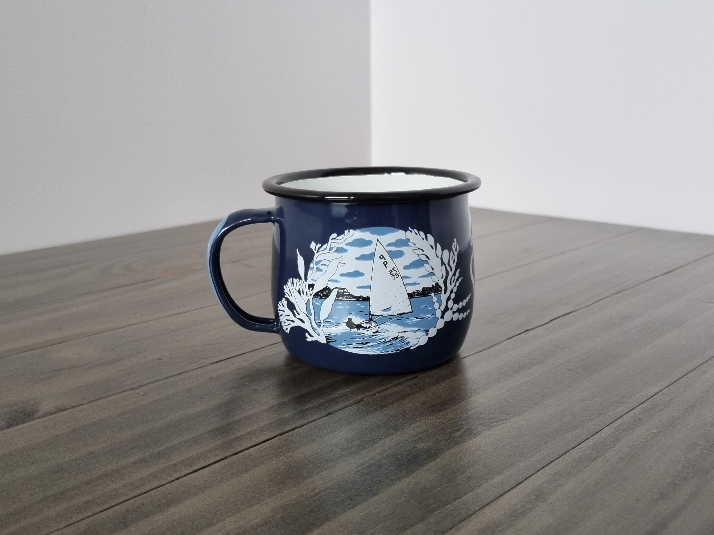 P Class Enamel Mug