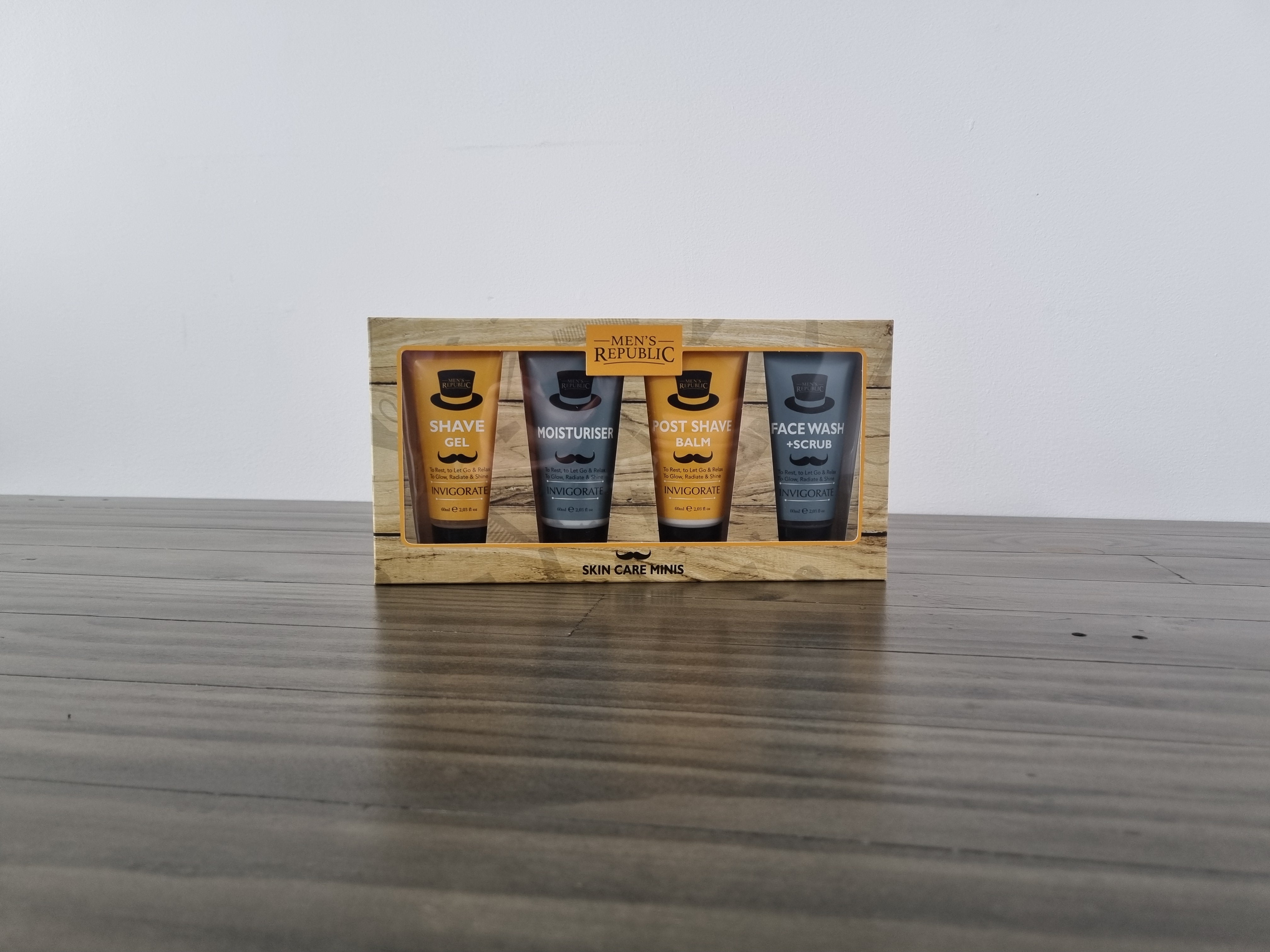 A skin care gift set for men, containing face wash scrub, shave gel, post shave balm and moisturiser. Made by Mens Republic.